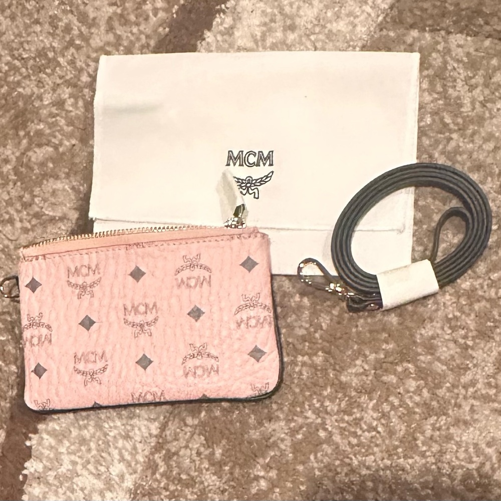 MCM Pink Logo wristlets with dust bag - Picture 3 of 4
